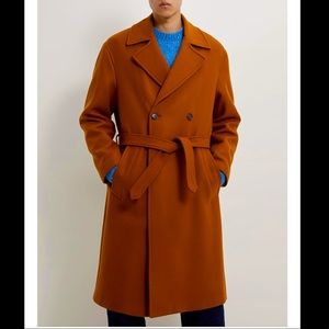 Zara’s Belted double-breasted coat